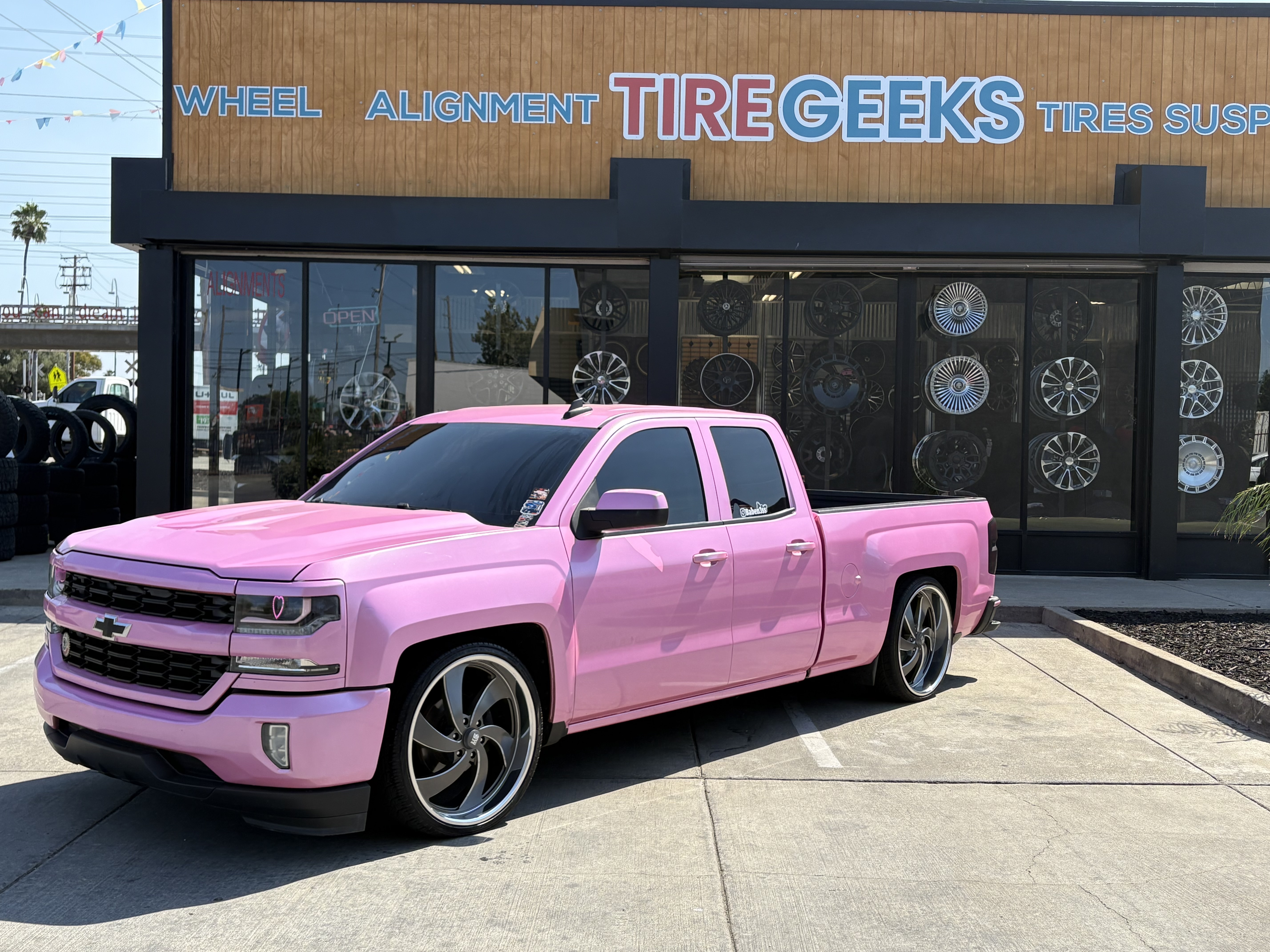Chevy Silverado Custom - Chrome Blade Wheels