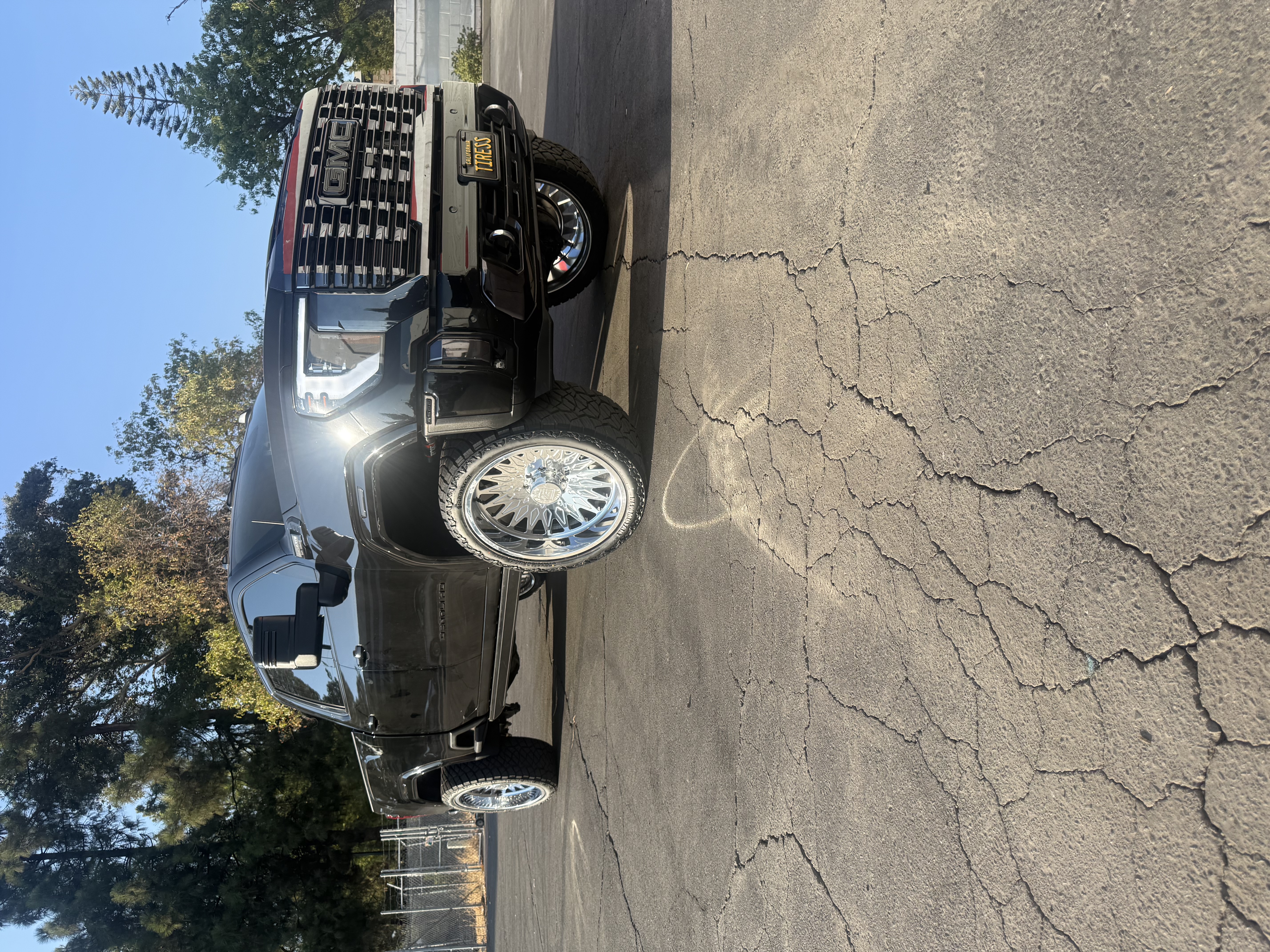 GMC Sierra Denali - Chrome Turbine Wheels