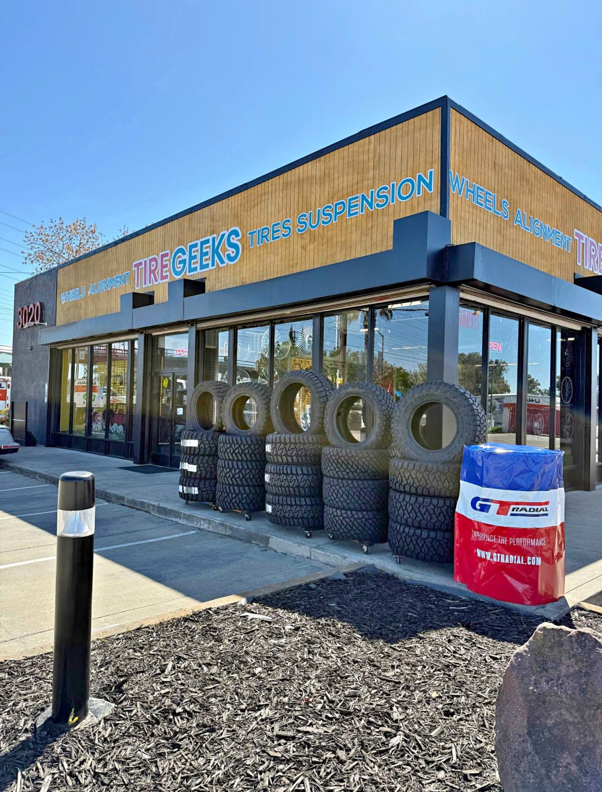 Tire Geeks Florin Road storefront